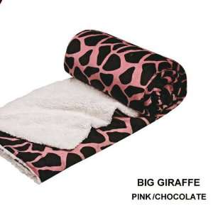  Queen Blanket Sumptuously Soft Plush Pink Big Giraffe Animal 