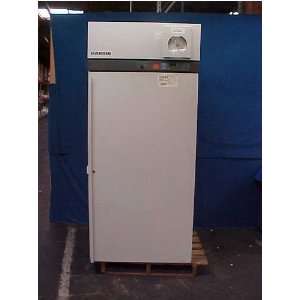   Blood Plasma Freezer ( 30ºC, 23.3 cu.ft)