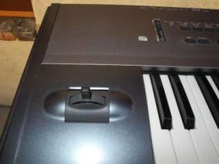   WORKSTATION KEYBOARD 16 TRACK SEQUENCER SAMPLER MIDI PIANO BIN  