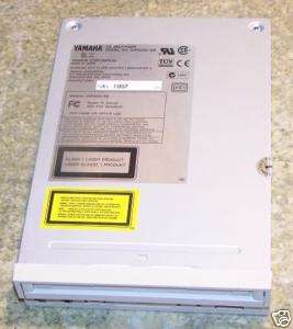 Yamaha CDR400C 4x SCSI Caddy CD Recorder Drive  