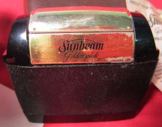 VINTAGE SUNBEAM GOLDEN GLIDE ELECTRIC RAZOR W BOX  