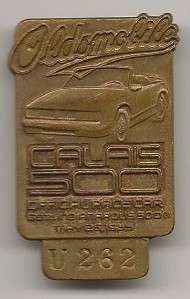 1985 Indianapolis 500 Bronze Pit Badge Olds Calais Indy  