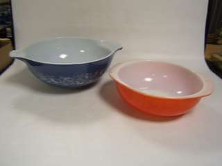 Pyrex handled Mixing Bowls (2) red   blue floral VGC  
