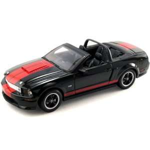  2008 Shelby GT Convertible Black W/Red Stripes 118 Die Cast Car 