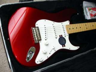  USA Fender Stratocaster Candy Apple Metallic Red Electric Guitar TSA