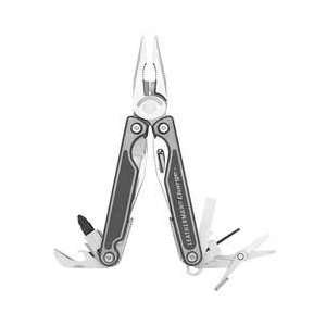  Multi tool,with Nylon Sheath   LEATHERMAN